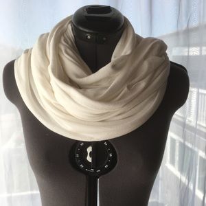 Jersey knit off white scarf